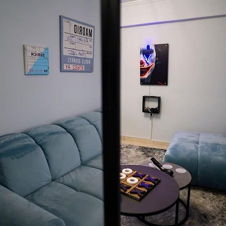 Fresh Spicy 1Bd Amusement Arcade Apartment เอเธนส์ ภายนอก รูปภาพ