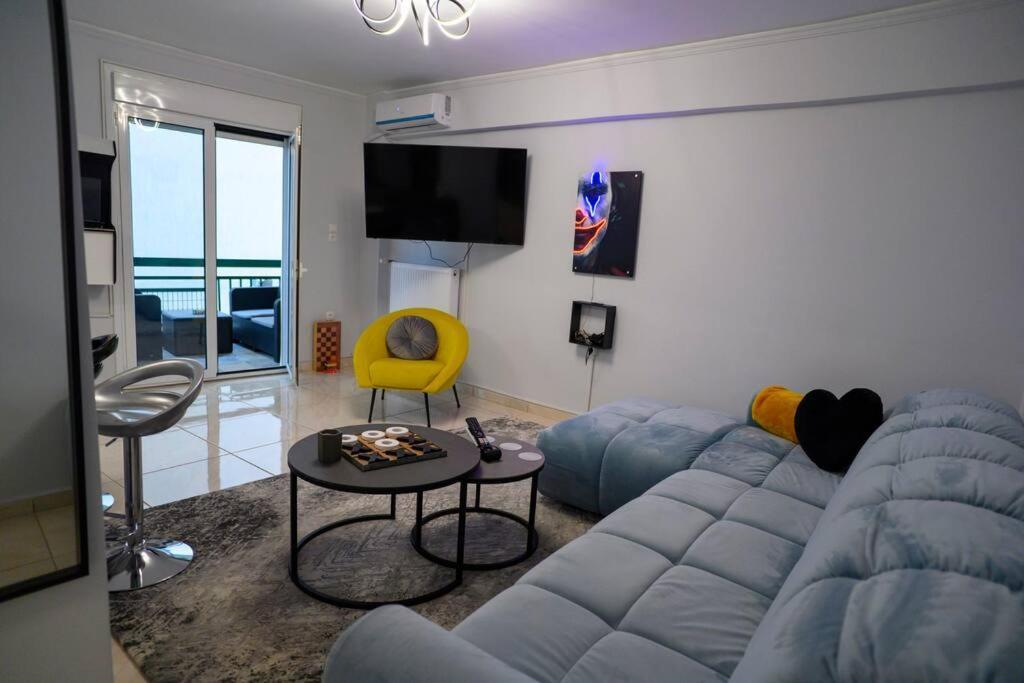 Fresh Spicy 1Bd Amusement Arcade Apartment เอเธนส์ ภายนอก รูปภาพ